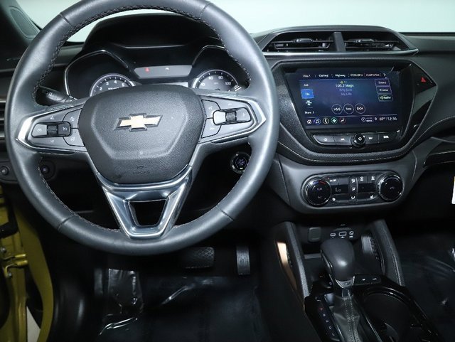 Used 2023 Chevrolet TrailBlazer ACTIV w/ Sun and Liftgate Package image 28