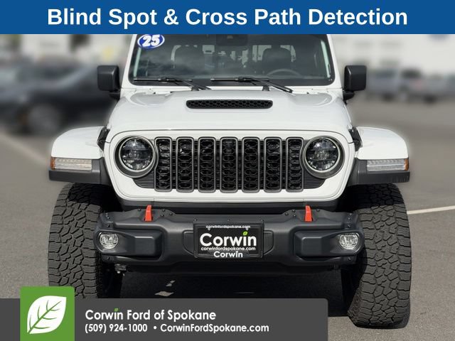 Used 2025 Jeep Gladiator Mojave AWD/4WD image 7