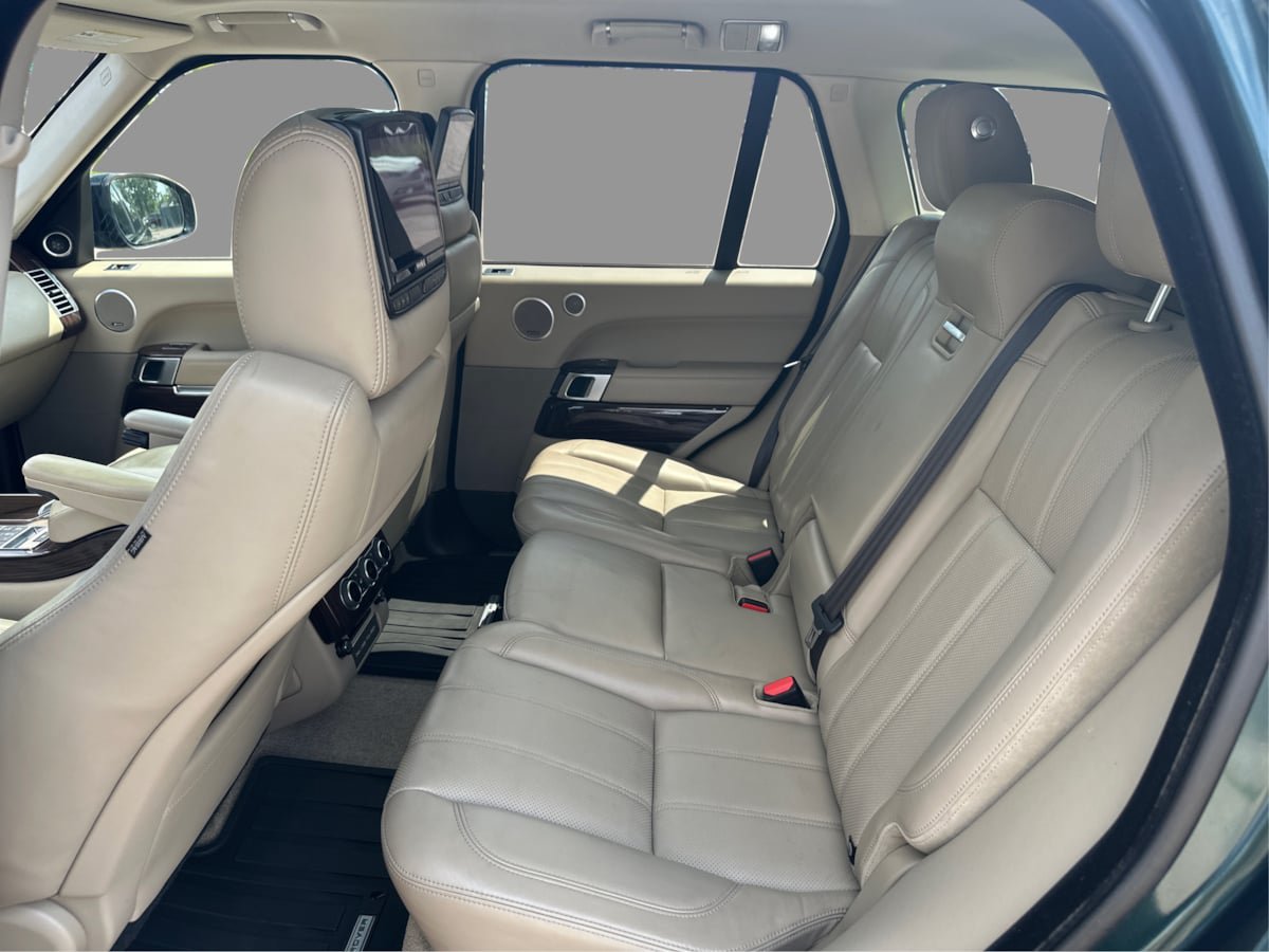 Used 2017 Land Rover Range Rover Supercharged AWD/4WD image 29