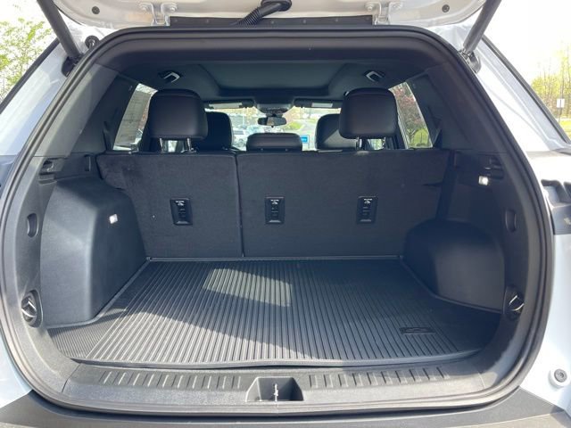 New 2026 Chevrolet Equinox RS w/ Convenience Package III FWD image 21