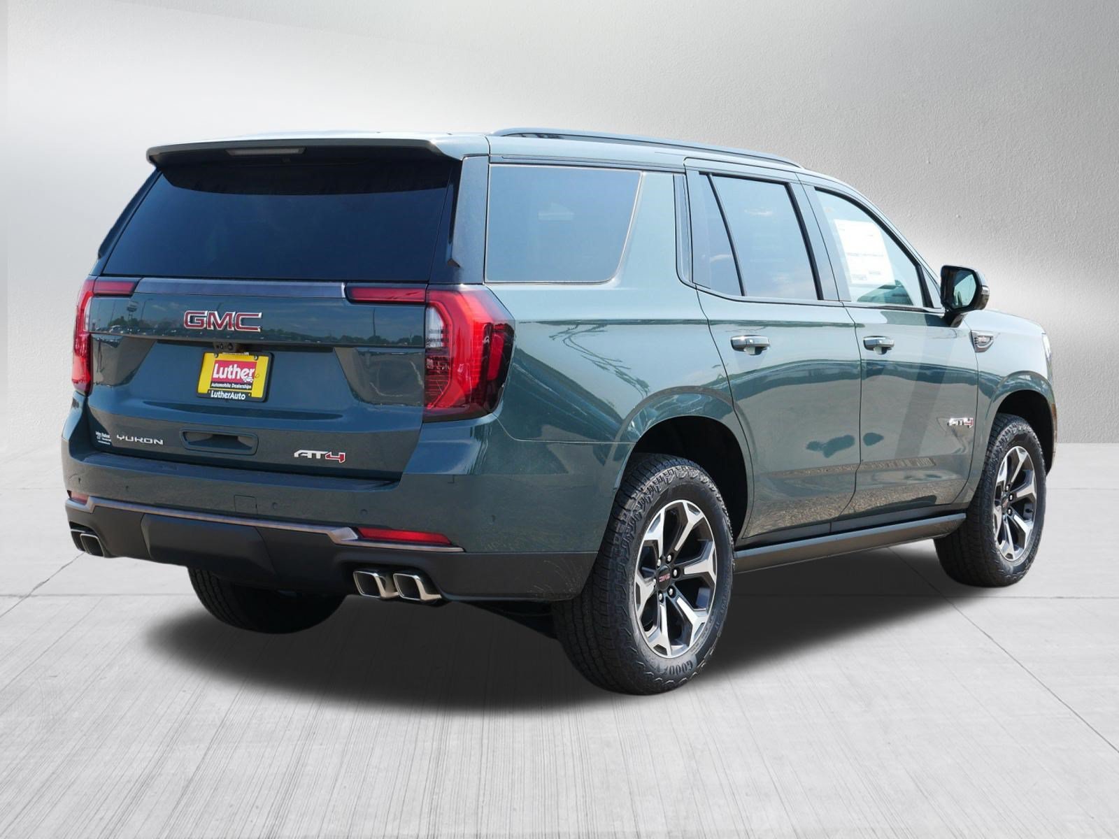 New 2026 GMC Yukon AT4 Ultimate w/ LPO, Floor Liner Package AWD/4WD image 5