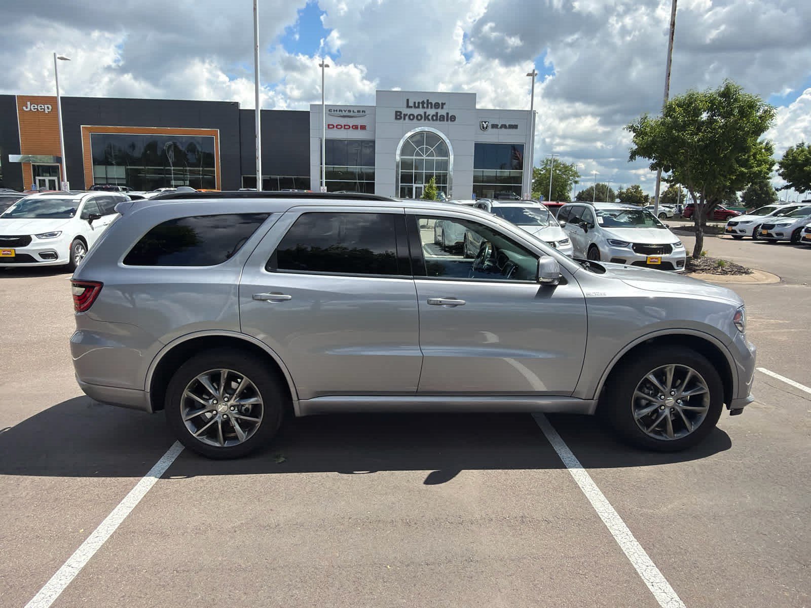 Used 2017 Dodge Durango GT w/ Premium Group AWD/4WD image 2