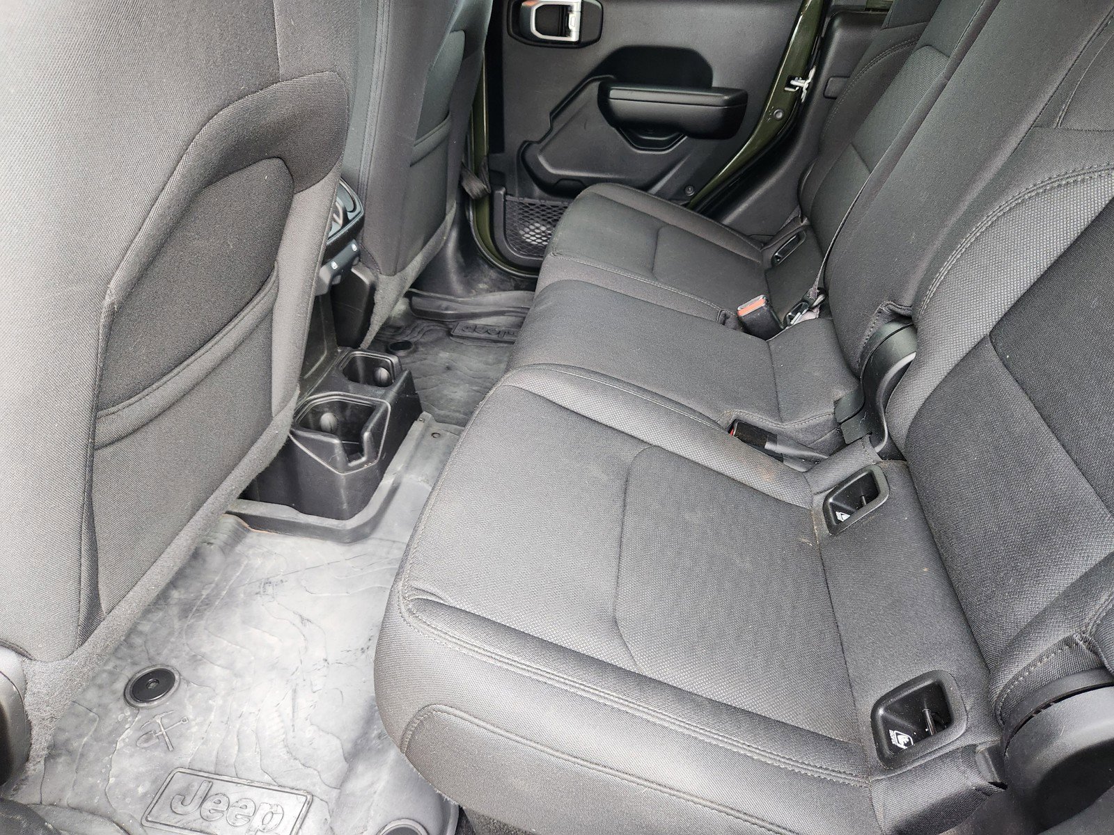 Used 2021 Jeep Gladiator Willys AWD/4WD image 12