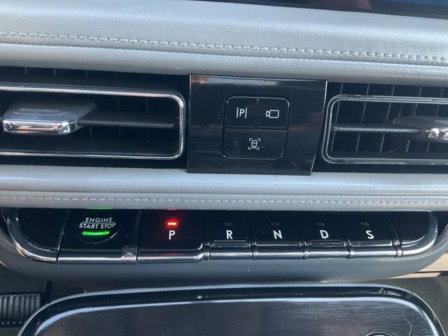 Used 2022 Lincoln Nautilus Reserve w/ Equipment Group 202A image 17