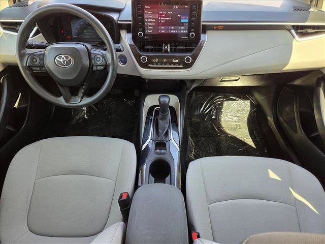 Used 2022 Toyota Corolla LE FWD image 16