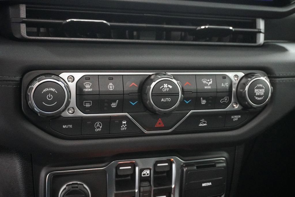 New 2026 Jeep Gladiator Sport image 22