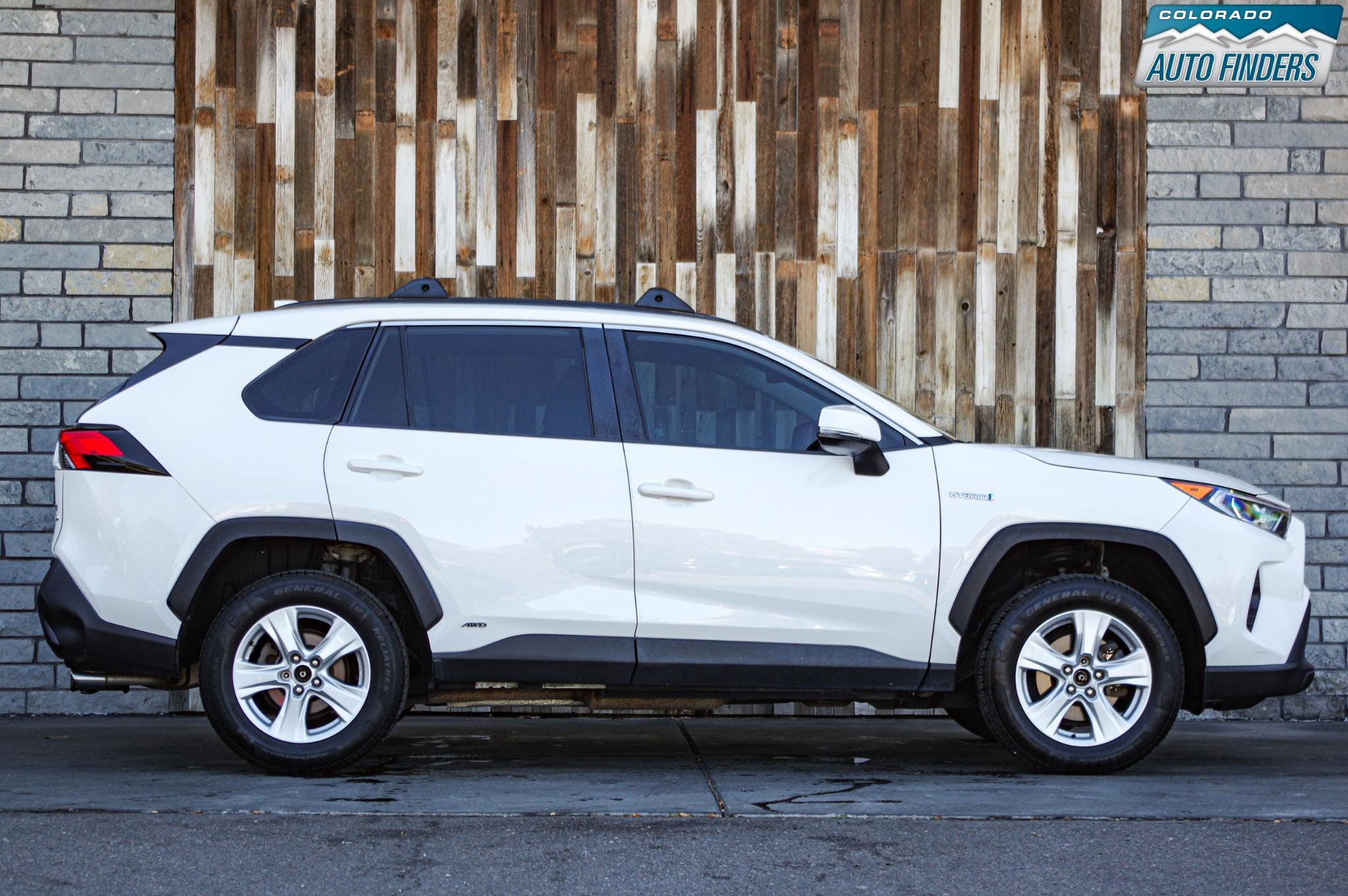 Used 2020 Toyota RAV4 XLE w/ Convenience Package image 8