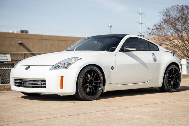 Used 2006 Nissan 350Z Coupe w/ (N93) Cargo Convenience Pkg image 9