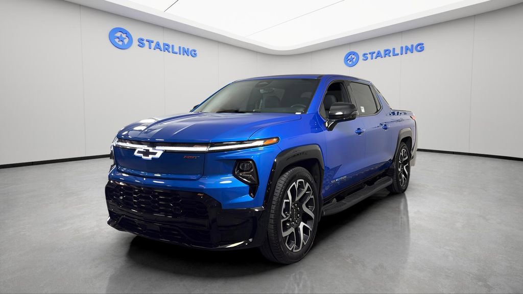 Certified 2025 Chevrolet Silverado EV RST AWD/4WD image 16