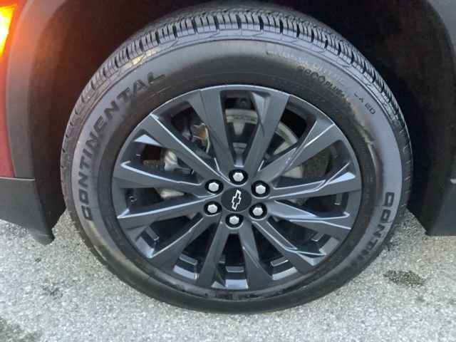 Used 2023 Chevrolet Traverse RS image 37