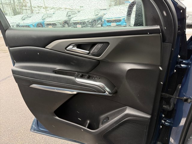 Certified 2025 Chevrolet Traverse LT image 22