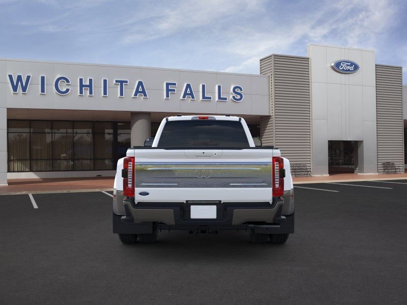 New 2026 Ford F350 King Ranch w/ FX4 Off-Road Package AWD/4WD image 5