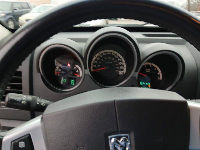 Used 2011 Dodge Nitro SXT AWD/4WD image 15