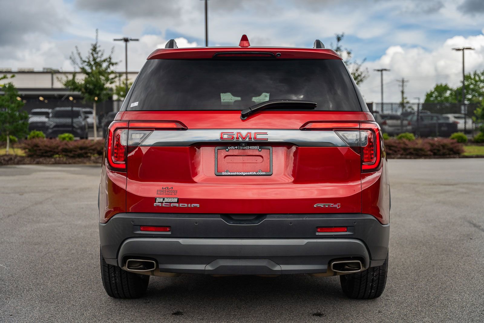 Used 2023 GMC Acadia AT4 w/ Technology Package image 6