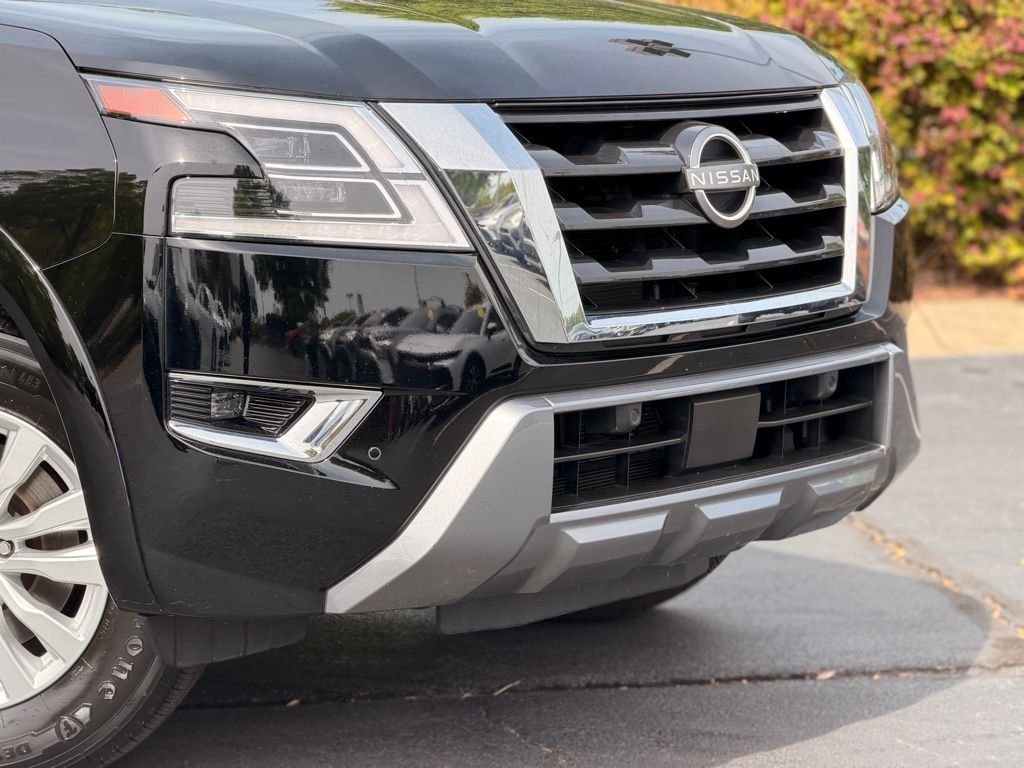 Used 2024 Nissan Armada SV image 6