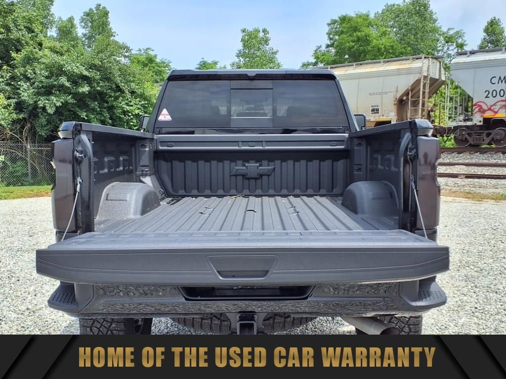 Used 2025 Chevrolet Silverado 2500 ZR2 AWD/4WD image 9