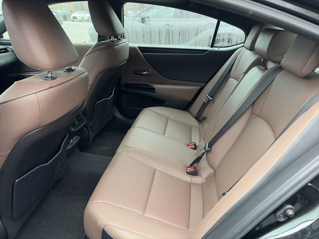 Used 2023 Lexus ES 350 w/ Premium Package image 5