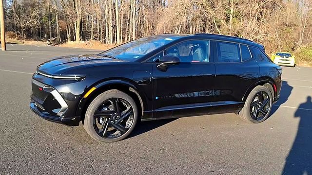 New 2025 Chevrolet Equinox EV RS w/ Active Safety Package 3 AWD/4WD image 4