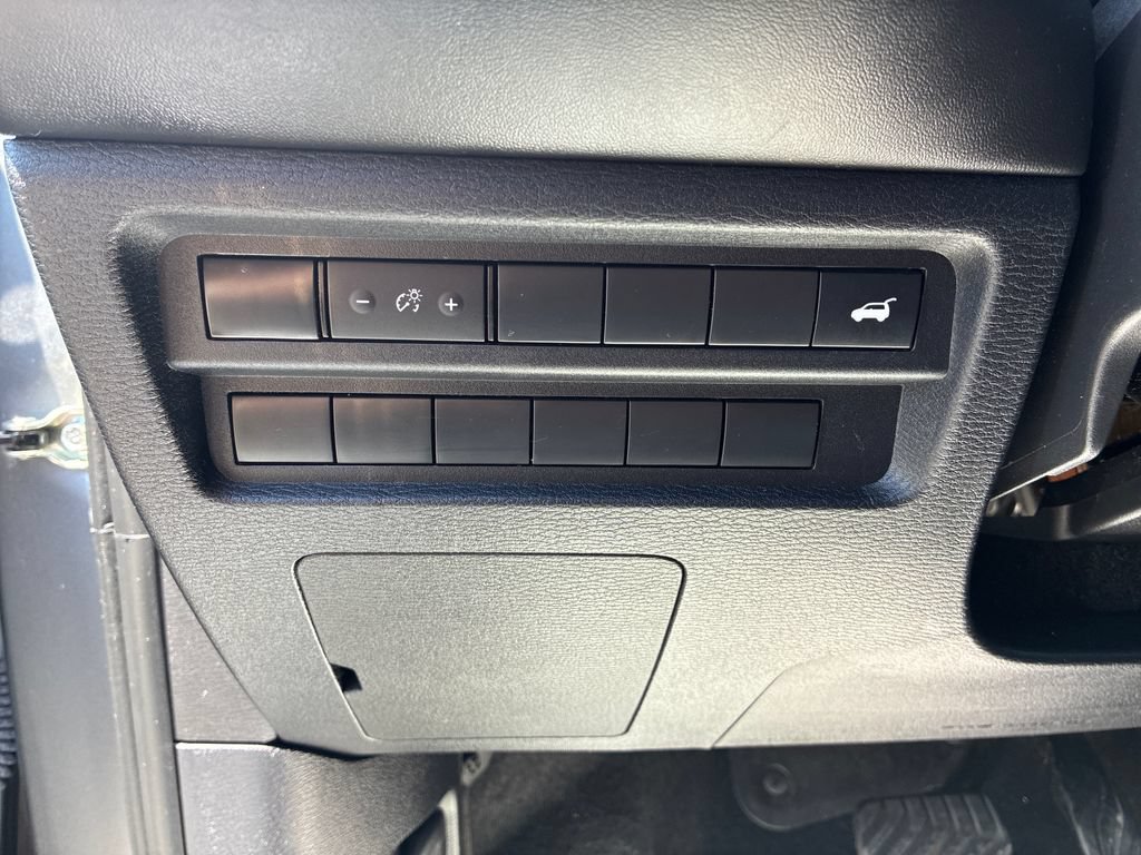Used 2023 Mitsubishi Outlander SE AWD/4WD image 32