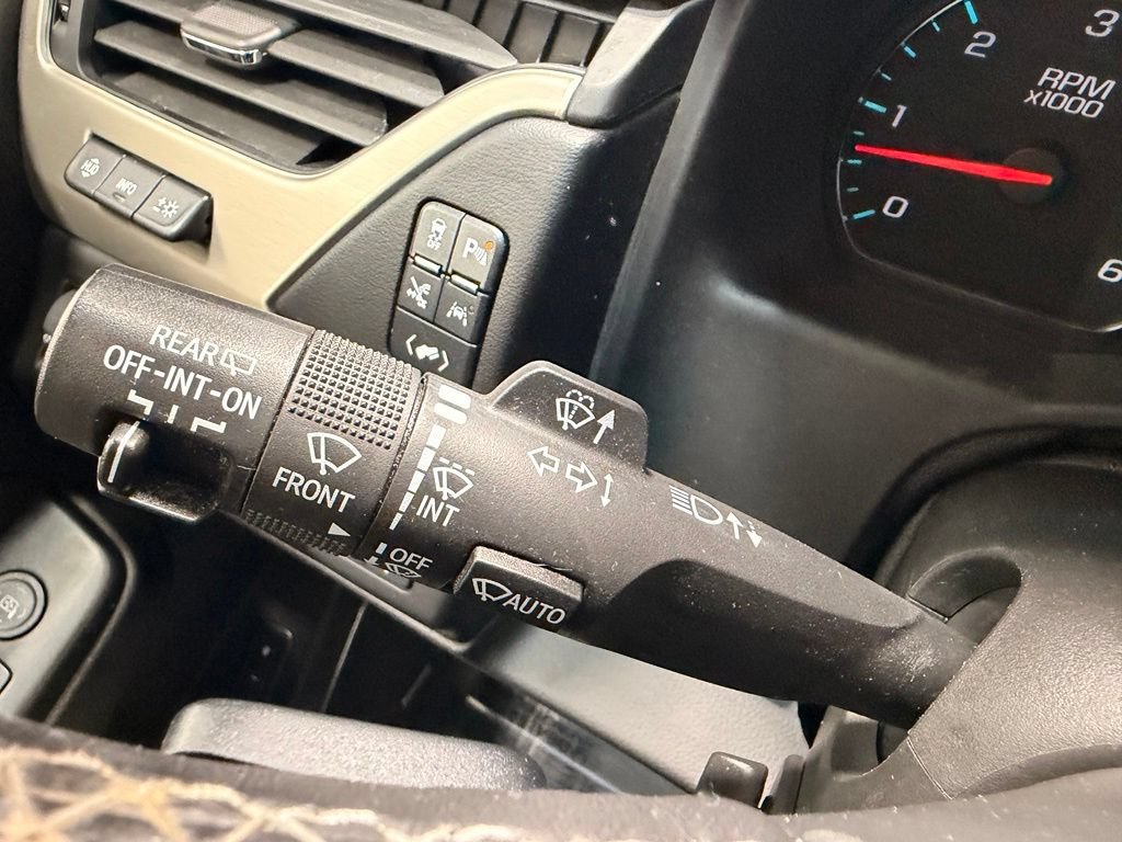 Used 2020 GMC Yukon Denali w/ Denali Premium Package AWD/4WD image 35