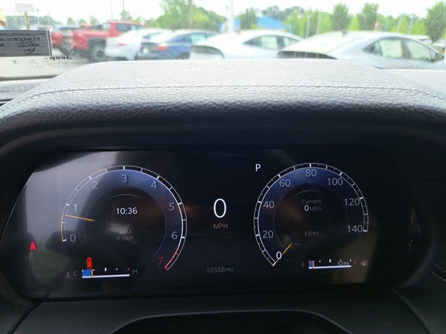 Used 2024 Jeep Grand Cherokee Limited w/ Luxury Tech Group II image 14