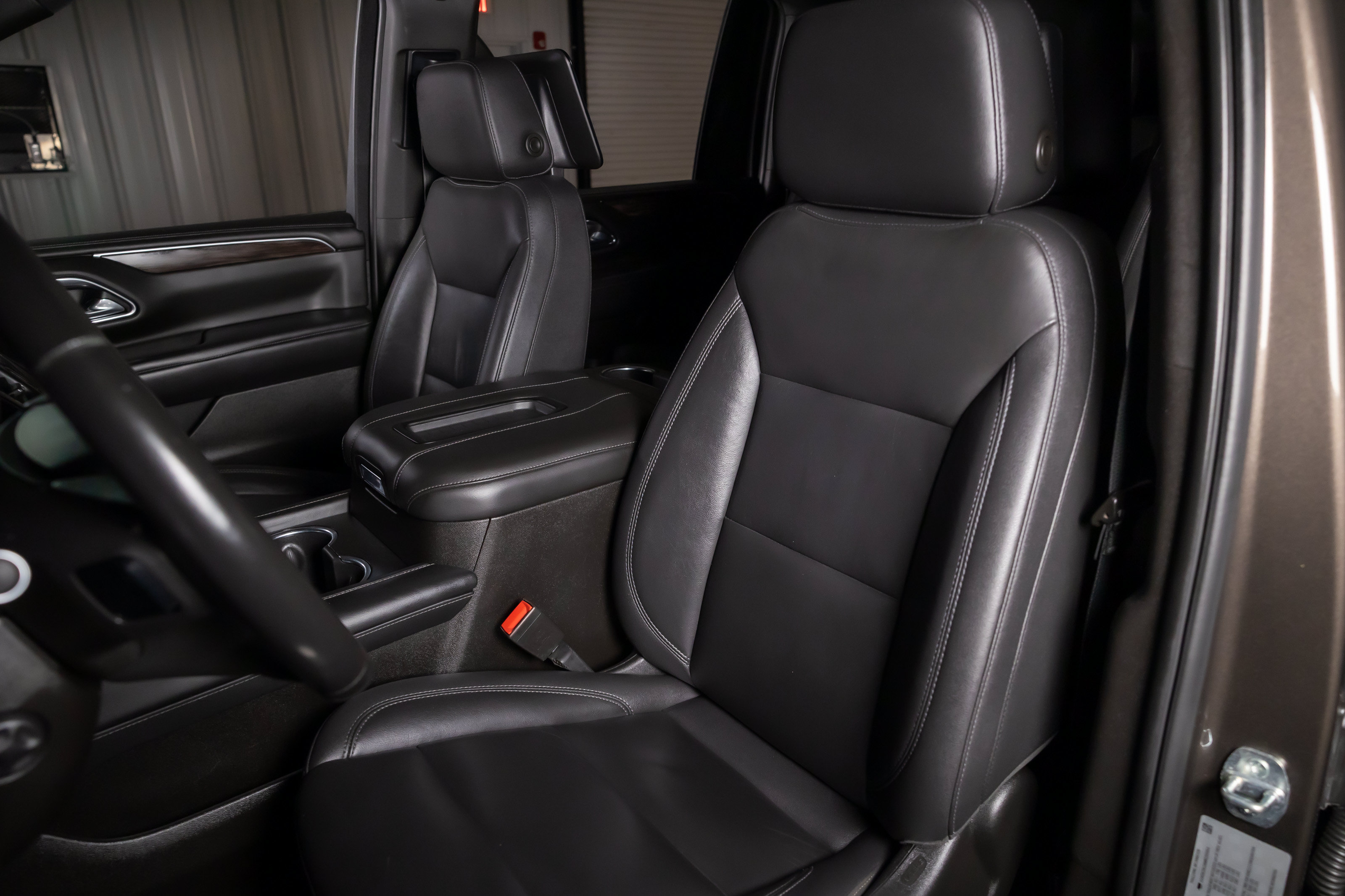 Used 2021 Chevrolet Suburban Z71 w/ Z71 Off-Road Package AWD/4WD image 5