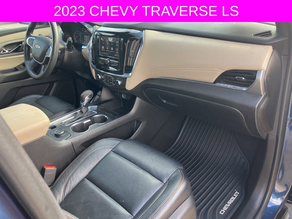 Used 2023 Chevrolet Traverse LS w/ Safety Package image 12