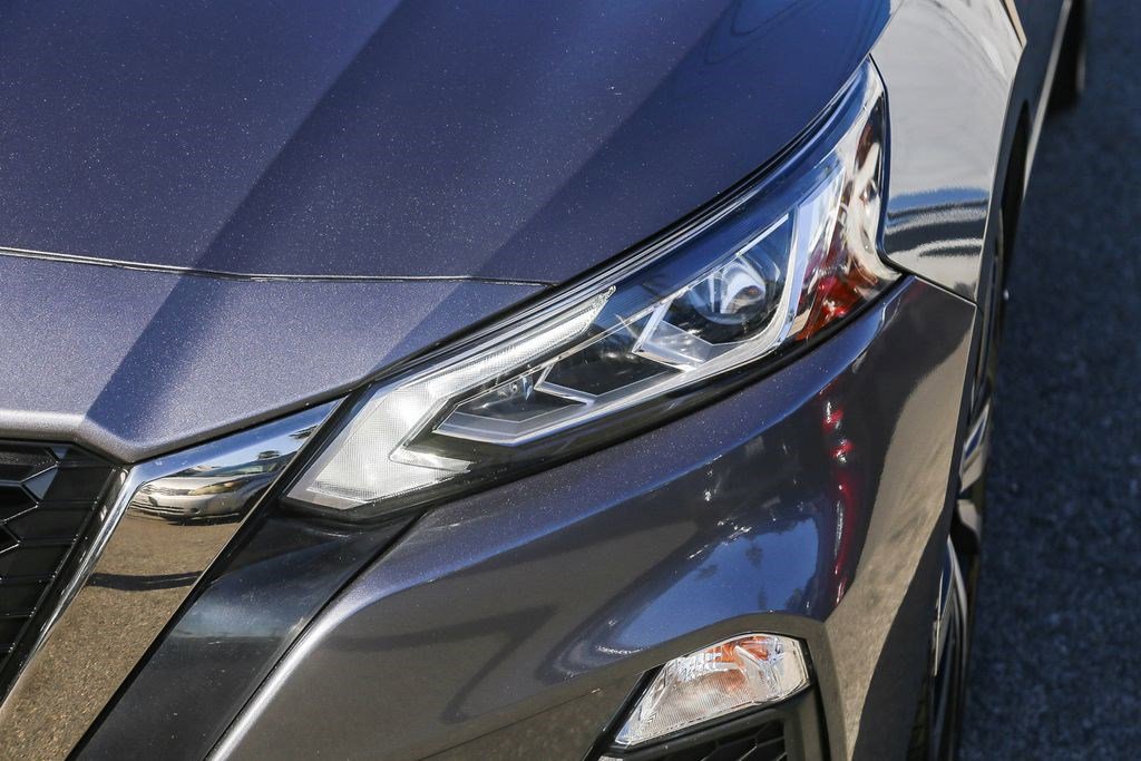 Used 2022 Nissan Altima 2.5 SR image 4