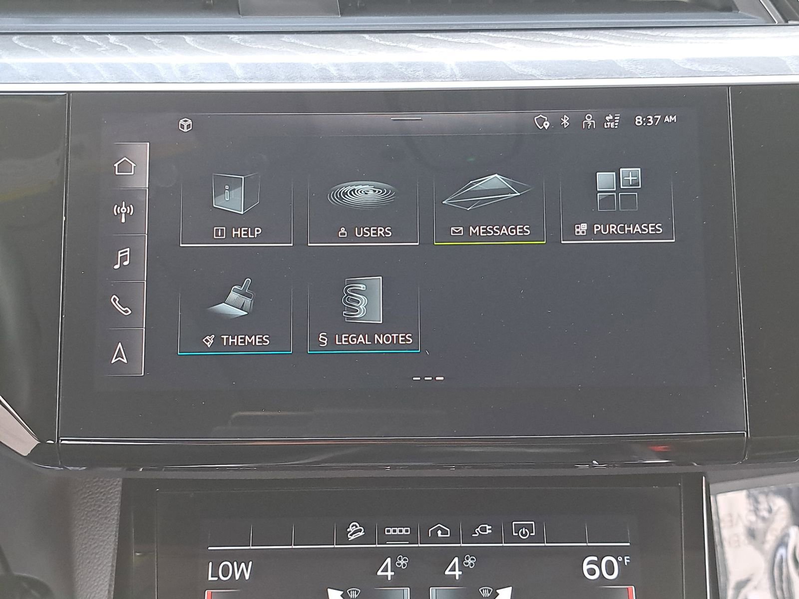 Used 2024 Audi Q8 e-tron Premium Plus w/ Premium Plus Package image 25