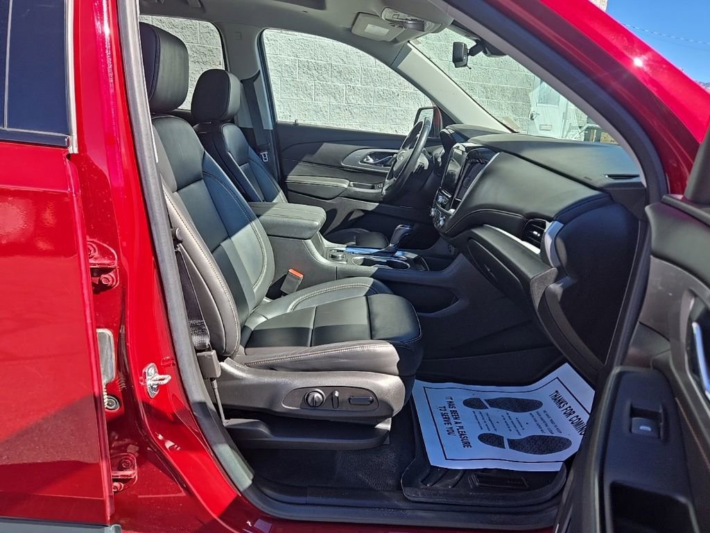 Used 2020 Chevrolet Traverse RS image 49