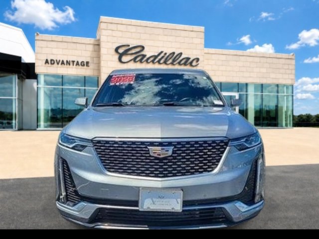 Used 2023 Cadillac XT6 Premium Luxury w/ LPO, Floor Liner Package AWD/4WD image 4
