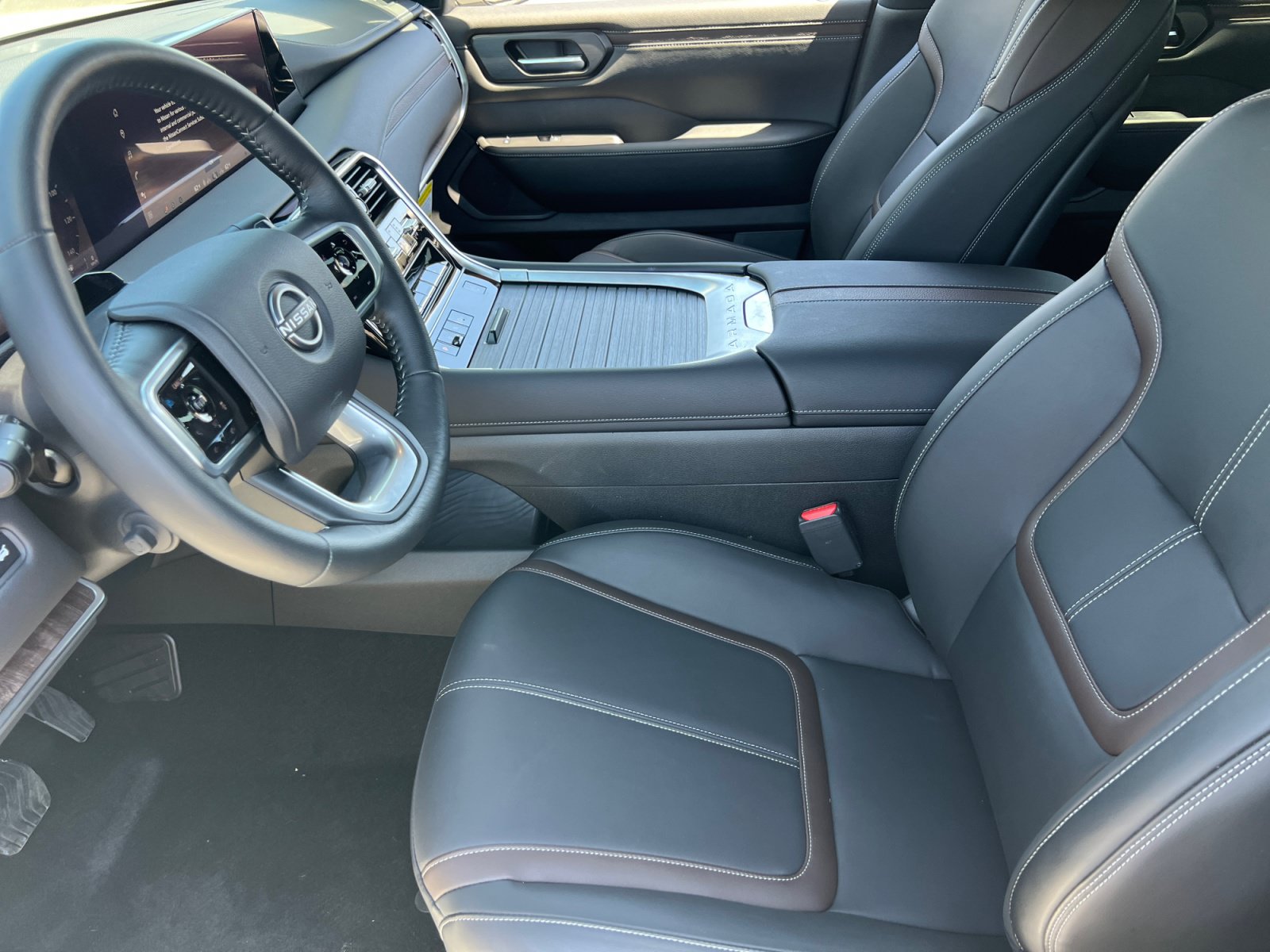 New 2026 Nissan Armada SL w/ Captain's Chari Seat Package AWD/4WD image 14