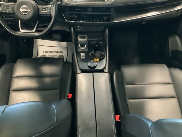 Used 2023 Nissan Rogue SV w/ SV Premium B Package image 17