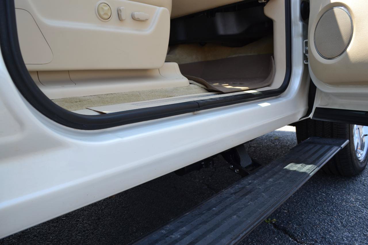 Used 2008 Cadillac Escalade EXT AWD/4WD image 36