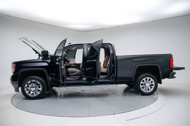 Used 2019 GMC Sierra 2500 Denali w/ Duramax Plus Package image 18