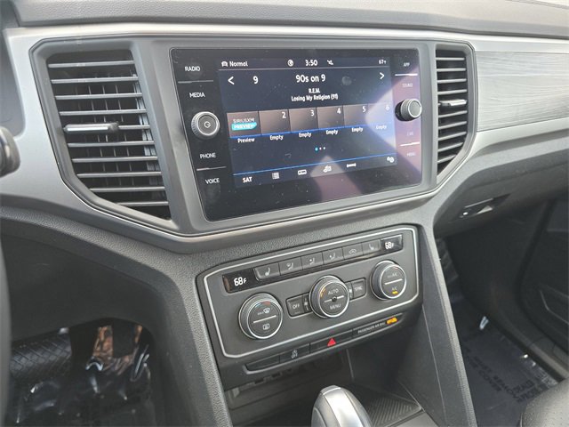 Used 2020 Volkswagen Atlas Cross Sport SE w/ Panoramic Sunroof Package image 36