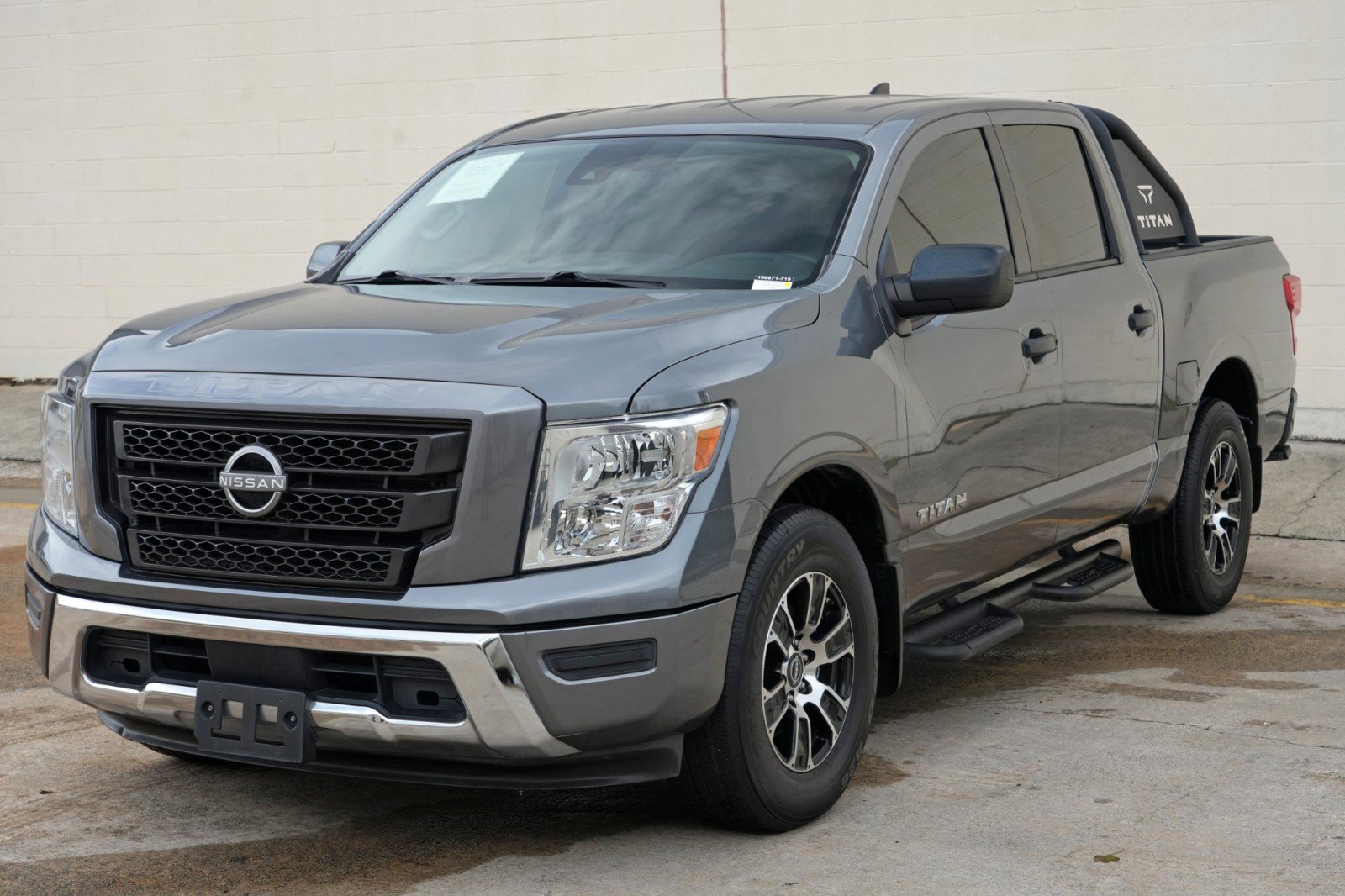 Used 2023 Nissan Titan SV w/ Accessory Utility Package RWD image 38