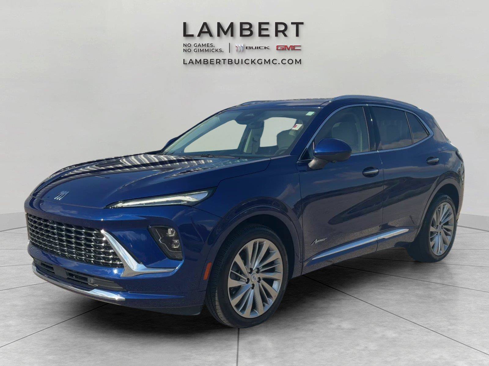 Used 2025 Buick Envision Avenir AWD/4WD image 1
