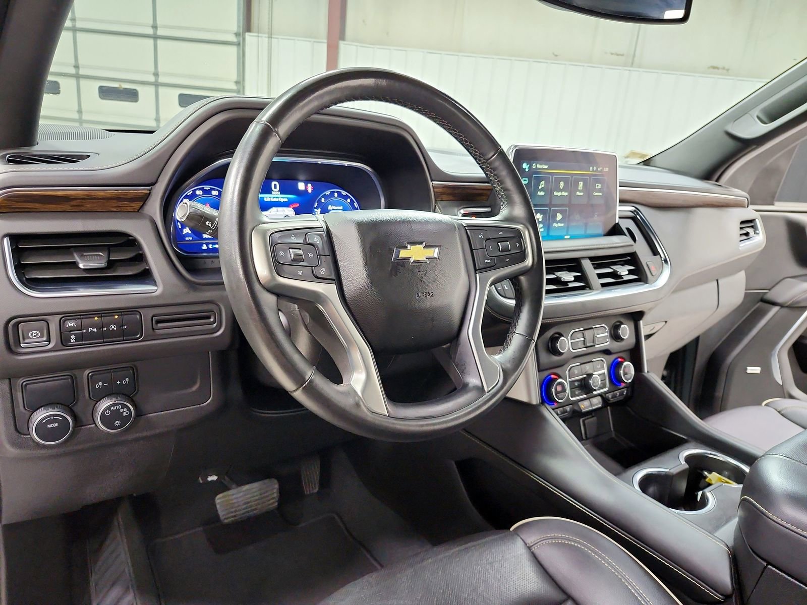 Used 2023 Chevrolet Tahoe Premier image 18