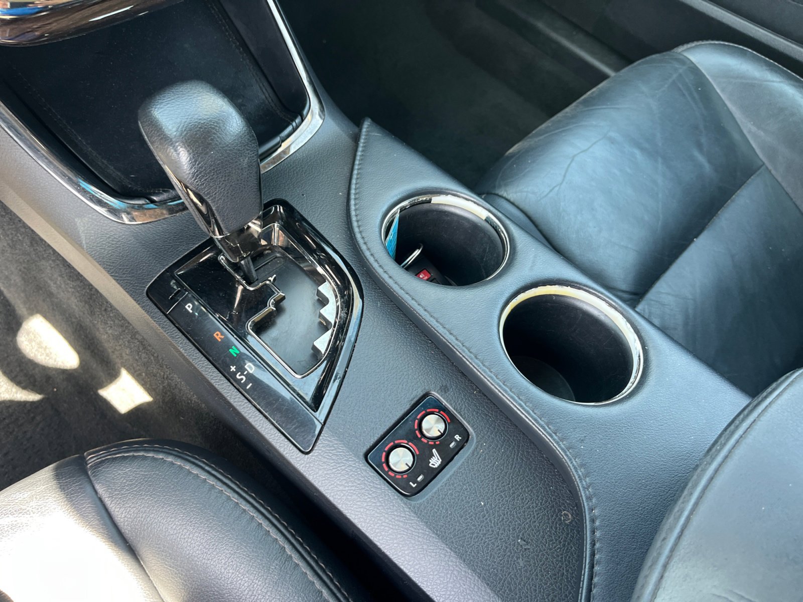 Used 2013 Toyota Avalon XLE image 30