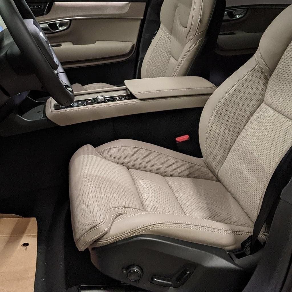 New 2026 Volvo XC90 B6 Ultra AWD/4WD image 13