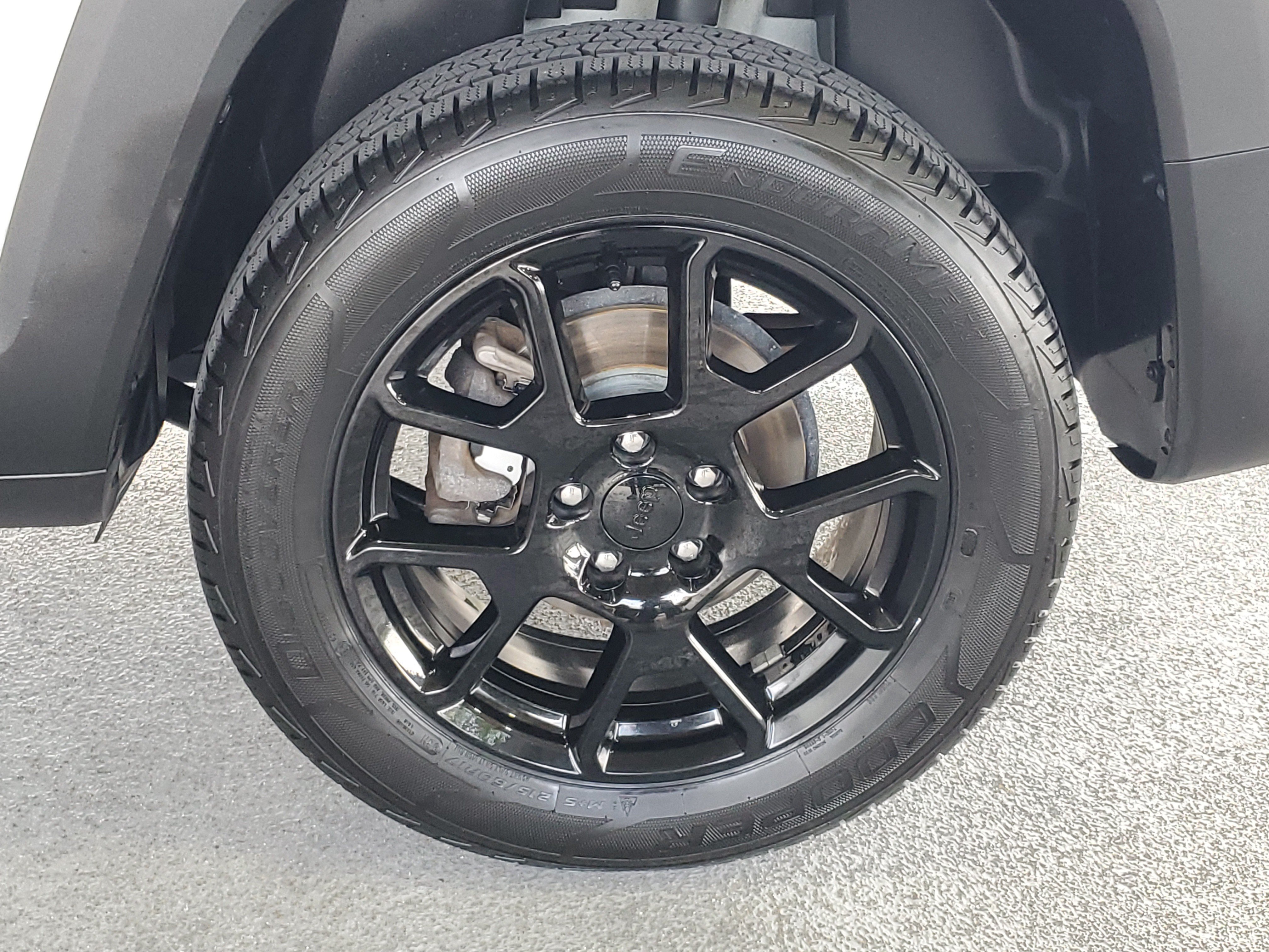 Certified 2020 Jeep Renegade Altitude AWD/4WD image 7