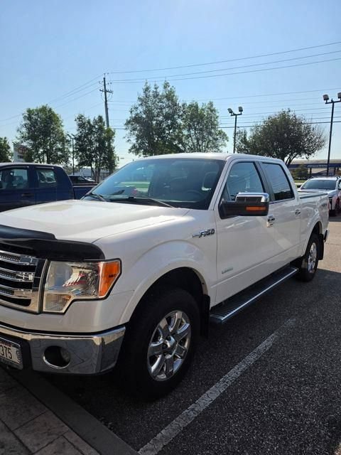 Used 2013 Ford F150 Lariat w/ Lariat Chrome Pkg AWD/4WD image 2