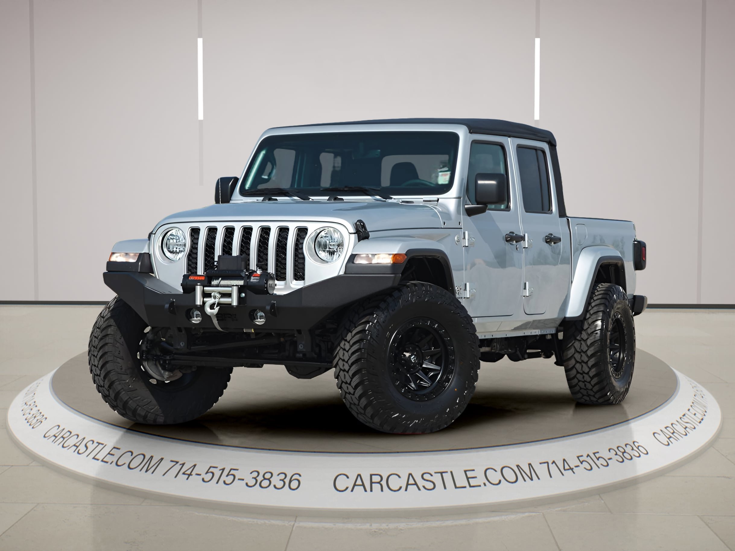 Used 2023 Jeep Gladiator Overland AWD/4WD image 1