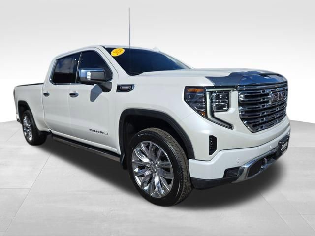 Used 2024 GMC Sierra 1500 Denali w/ Denali Reserve Package AWD/4WD image 1