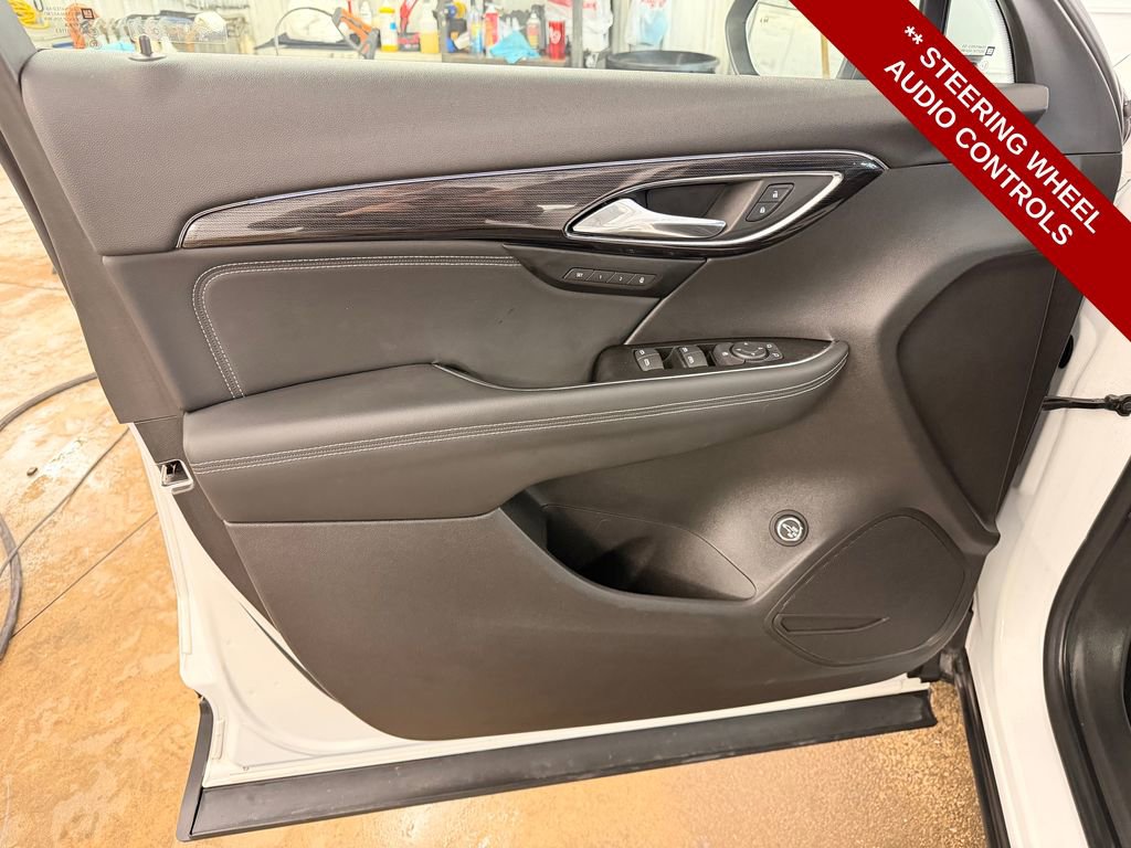 Used 2023 Buick Envision Essence image 12