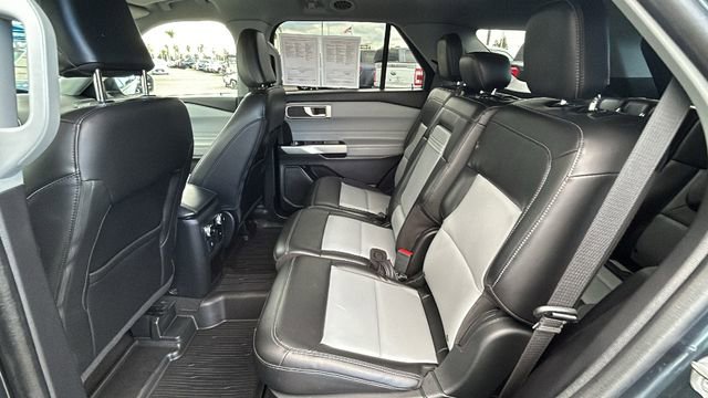 Certified 2022 Ford Explorer XLT w/ Equipment Group 202A image 16