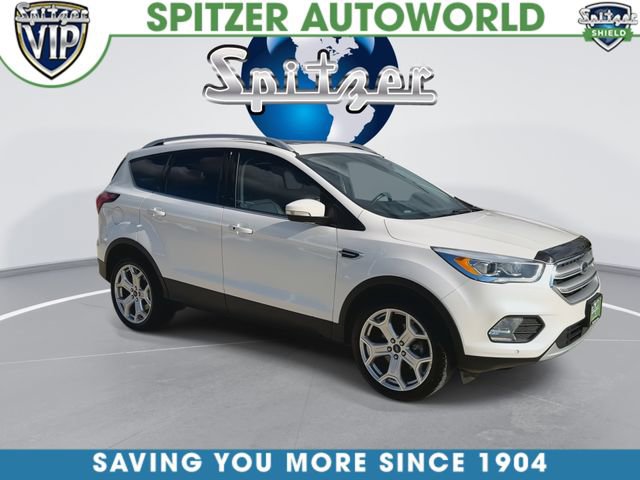 Used 2019 Ford Escape Titanium image 2