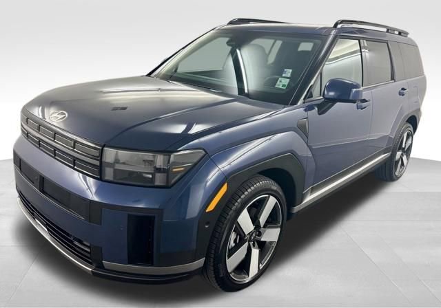 Used 2025 Hyundai Santa Fe Limited image 4