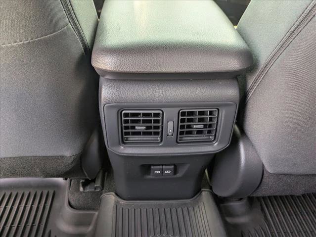 Used 2022 Toyota RAV4 SE w/ Convenience Package AWD/4WD image 16